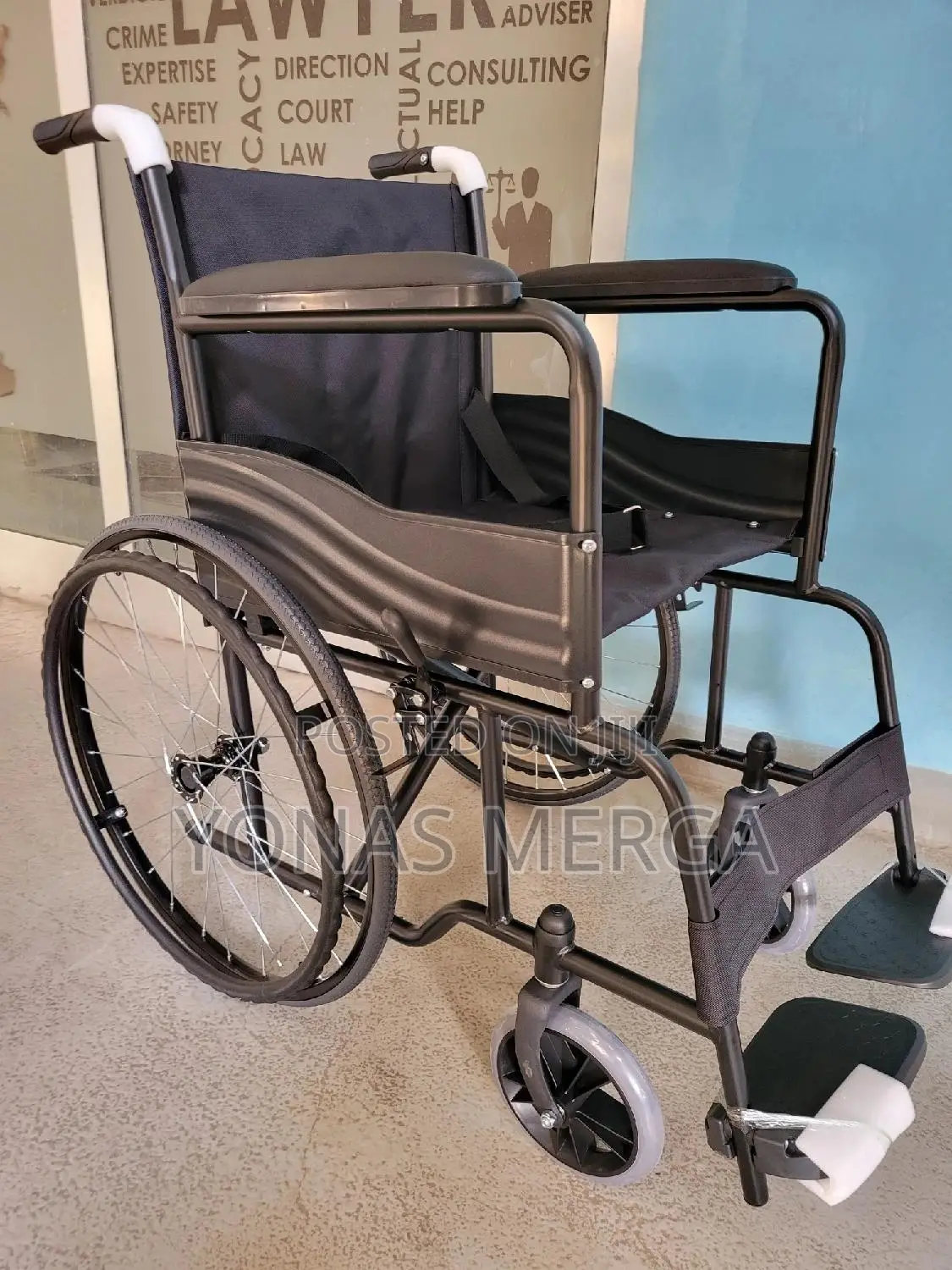 Brand: Yuwell
Ultralight Wheelchairsغ風wheelchair£مwheelchair