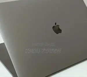 New Laptop Apple MacBook Pro 2017 16GB Intel Core I7 SSD 512GB