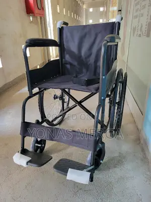 Wheelchair With Safety Seat Belt - Champion 150kg Black Dc