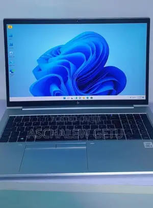 New Laptop HP EliteBook 840 G7 8GB Intel Core I5 SSD 512GB