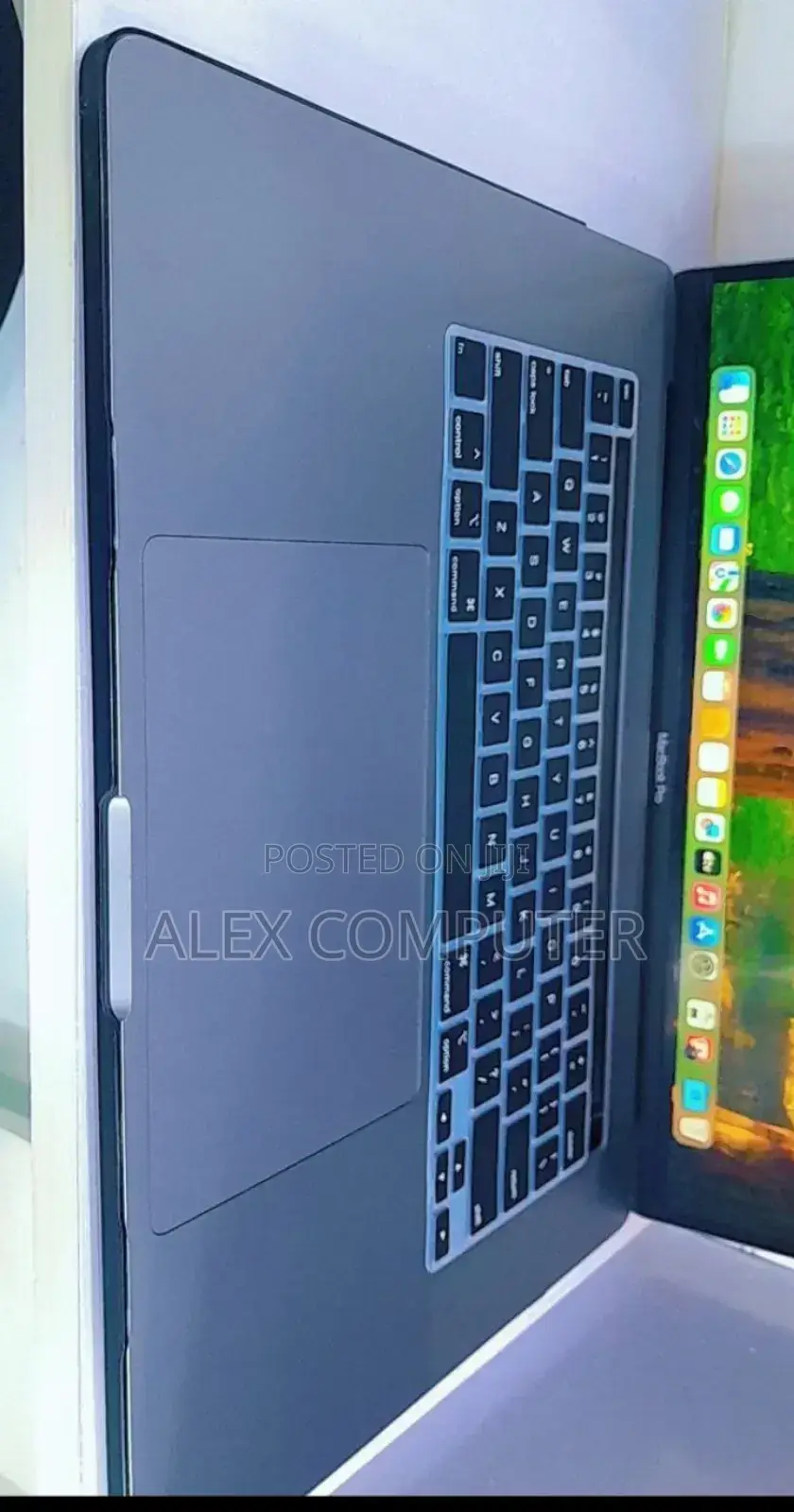 New Laptop Apple MacBook Pro 2019 16GB Intel Core I9 SSD 1T