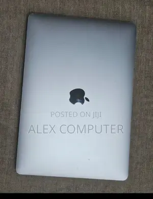 New Laptop Apple MacBook Pro 2017 16GB Intel Core I5 SSD 256GB