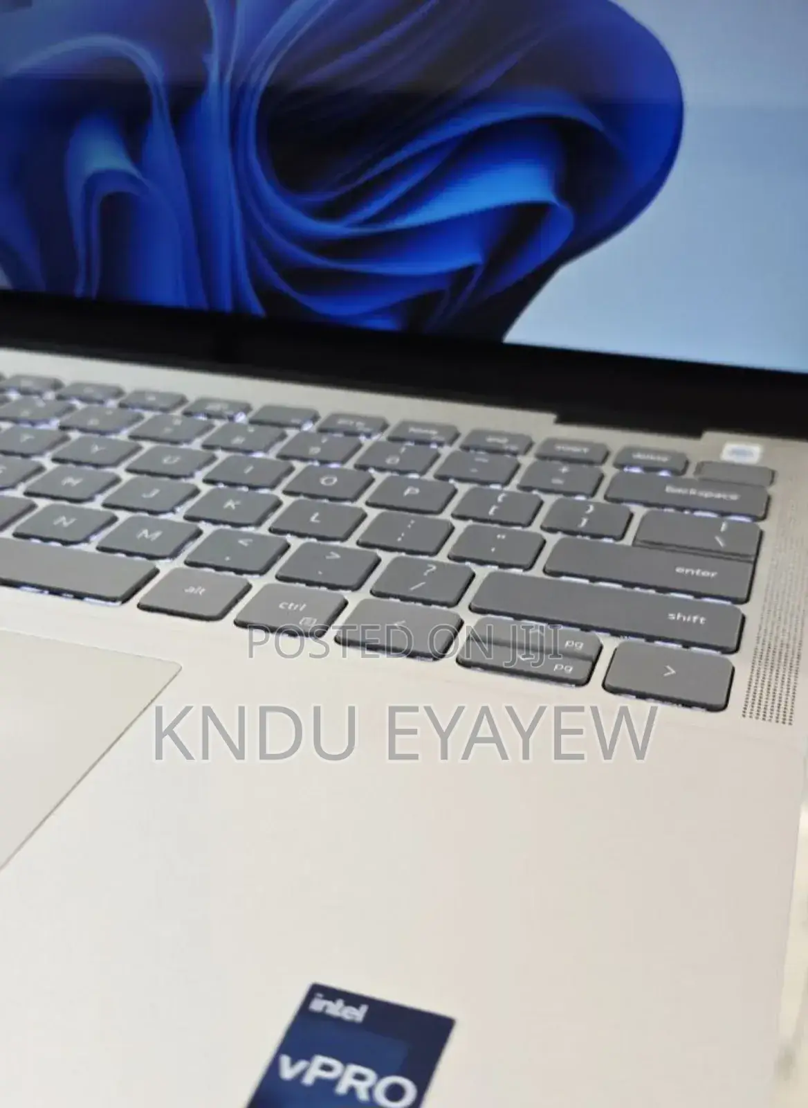 New Laptop Dell 16GB Intel Core Ultra 7 SSD 1T