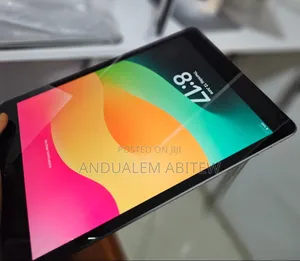 New Apple iPad (2022) 256 GB Gray