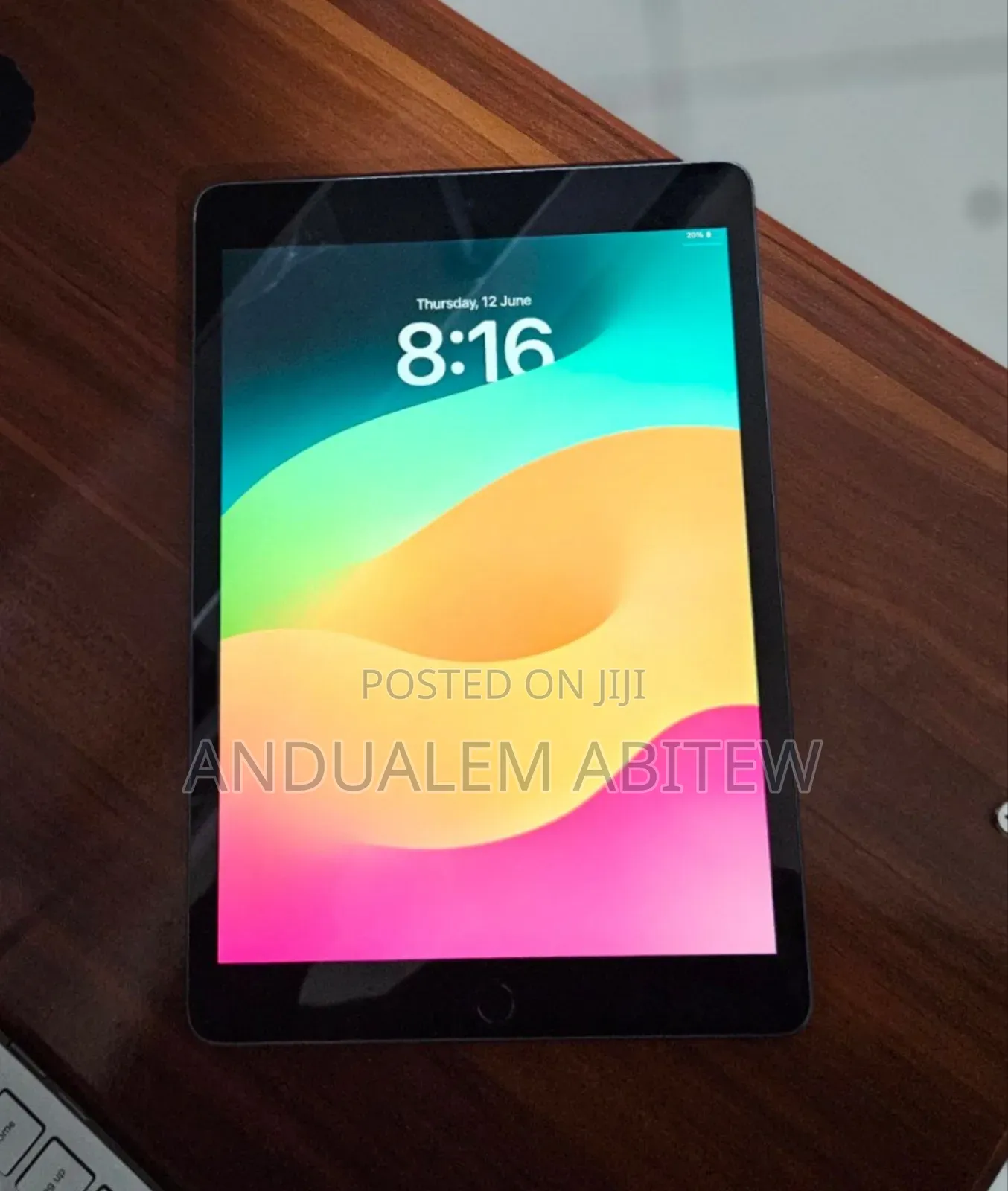 New Apple iPad (2022) 256 GB Gray