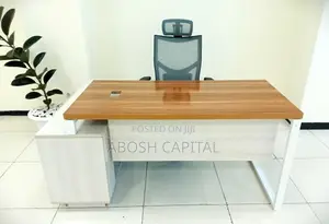 Photo - Managerial Table [የስራ አስኪያጅ ጠረጴዛ]