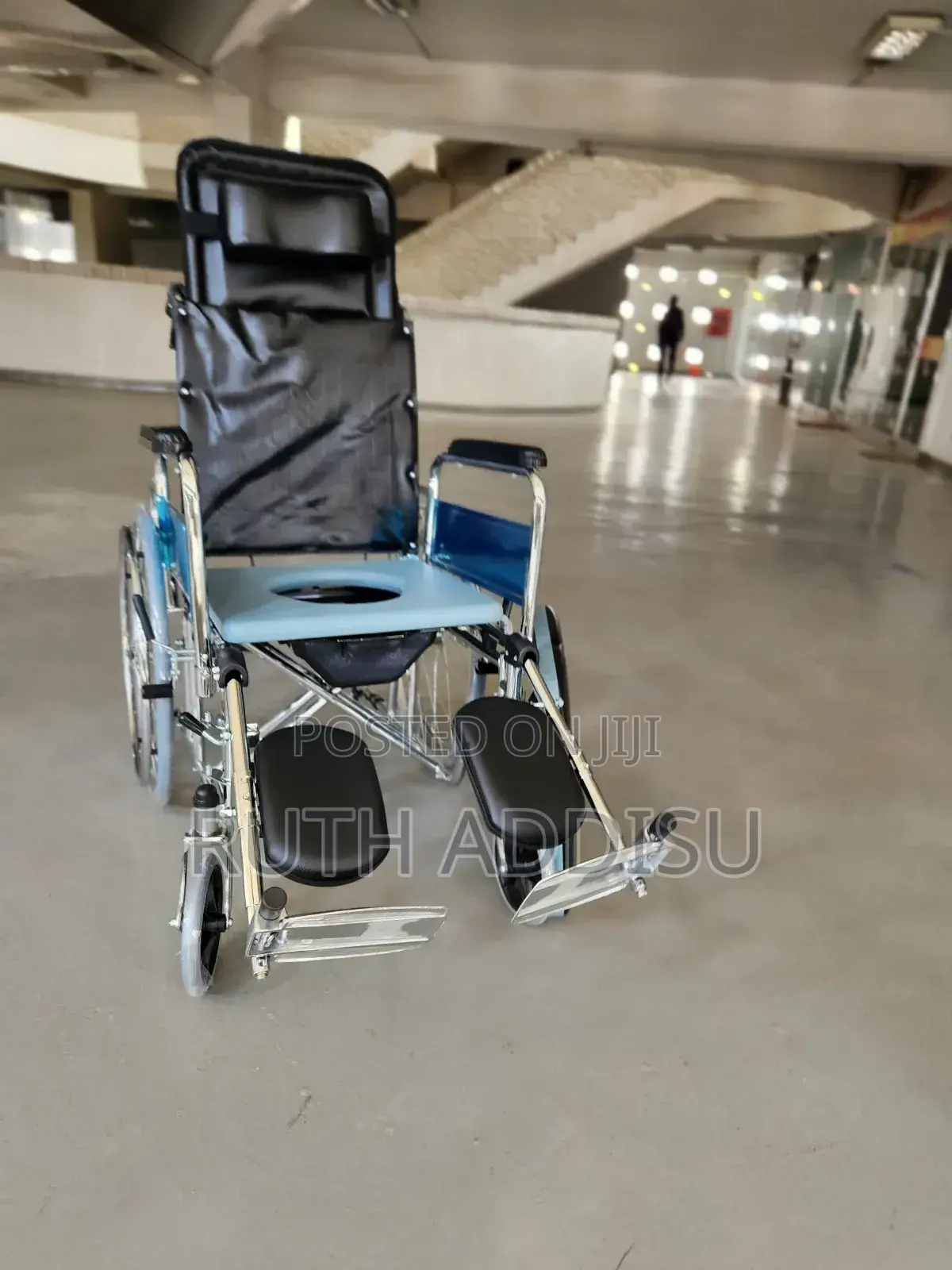 Wheelchair地震wheelchair者或wheelchair麗山wheelchair巢的wheelchair