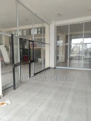 Complex Apa Rent for Pharmacy and Other