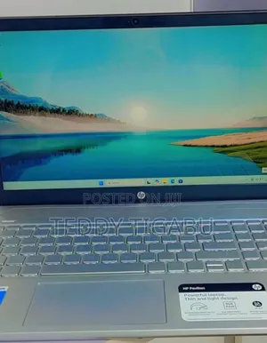 Photo - New Laptop HP Pavilion 15 8GB Intel Core I7 SSD 256GB