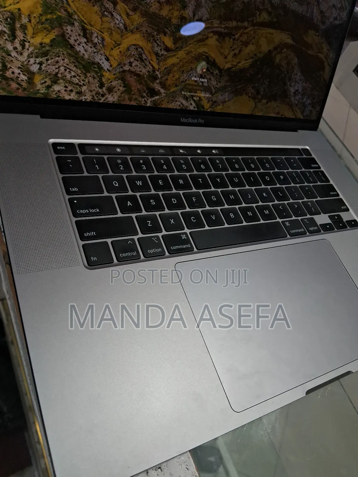 New Laptop Apple MacBook Pro 2019 16GB Intel Core I7 SSD 512GB
