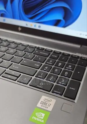 New Laptop HP ZBook Firefly 15 G7 16GB Intel Core I7 SSD 512GB