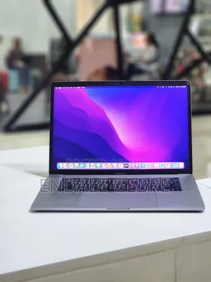 Photo - New Laptop Apple MacBook Pro 2016 16GB Intel Core I7 SSD 256GB