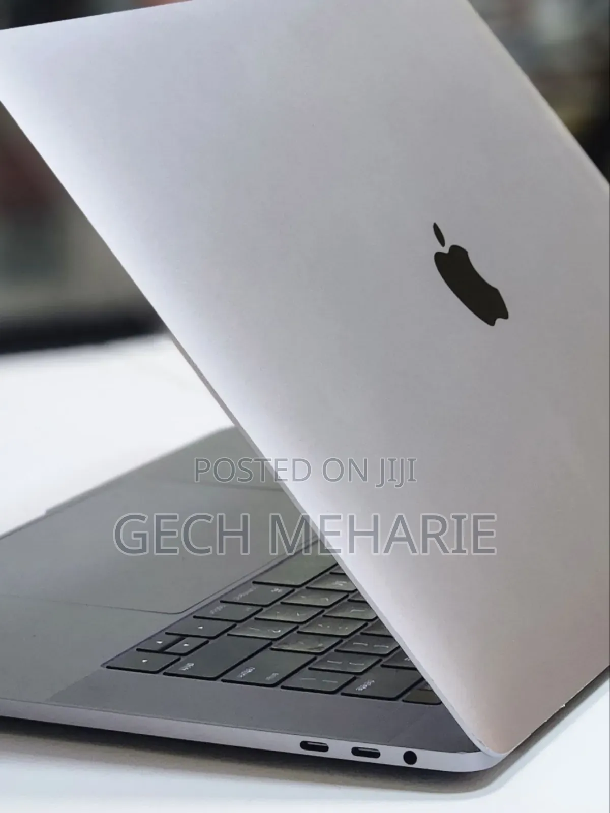 New Laptop Apple MacBook Pro 2016 16GB Intel Core I7 SSD 256GB