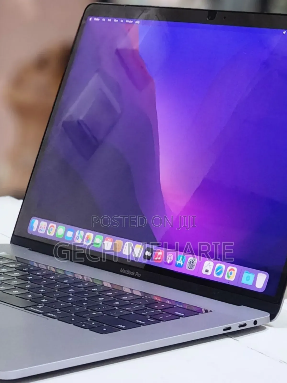 New Laptop Apple MacBook Pro 2016 16GB Intel Core I7 SSD 256GB