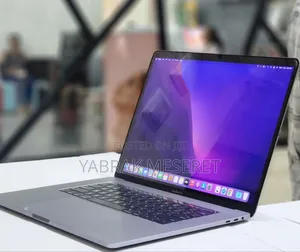 New Laptop Apple MacBook Pro 2016 16GB Intel Core I7 SSD 256GB