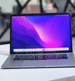 New Laptop Apple MacBook Pro 2016 16GB Intel Core I7 SSD 256GB