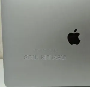 New Laptop Apple MacBook Pro 2017 16GB Intel Core I7 SSD 512GB