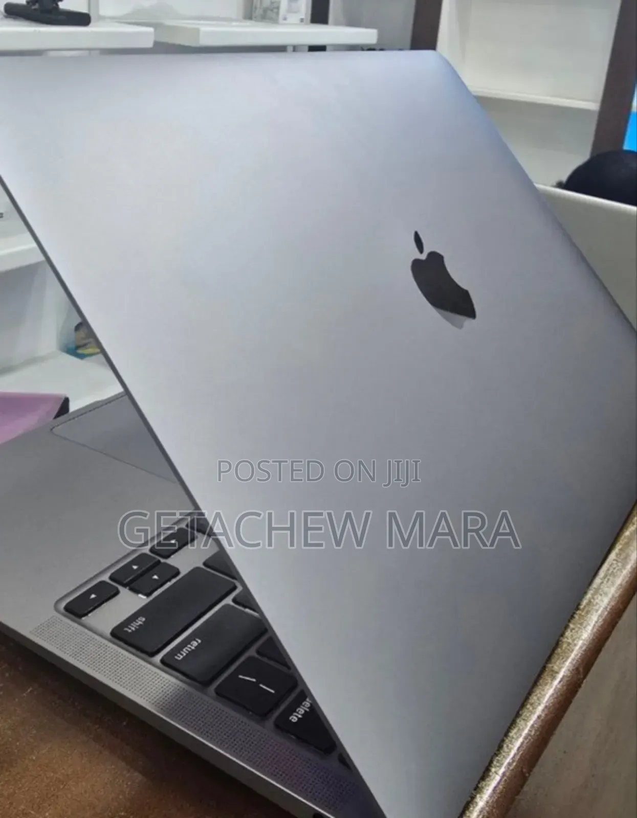 New Laptop Apple MacBook Air 2020 M1 8GB Intel Core I7 SSD 256GB
