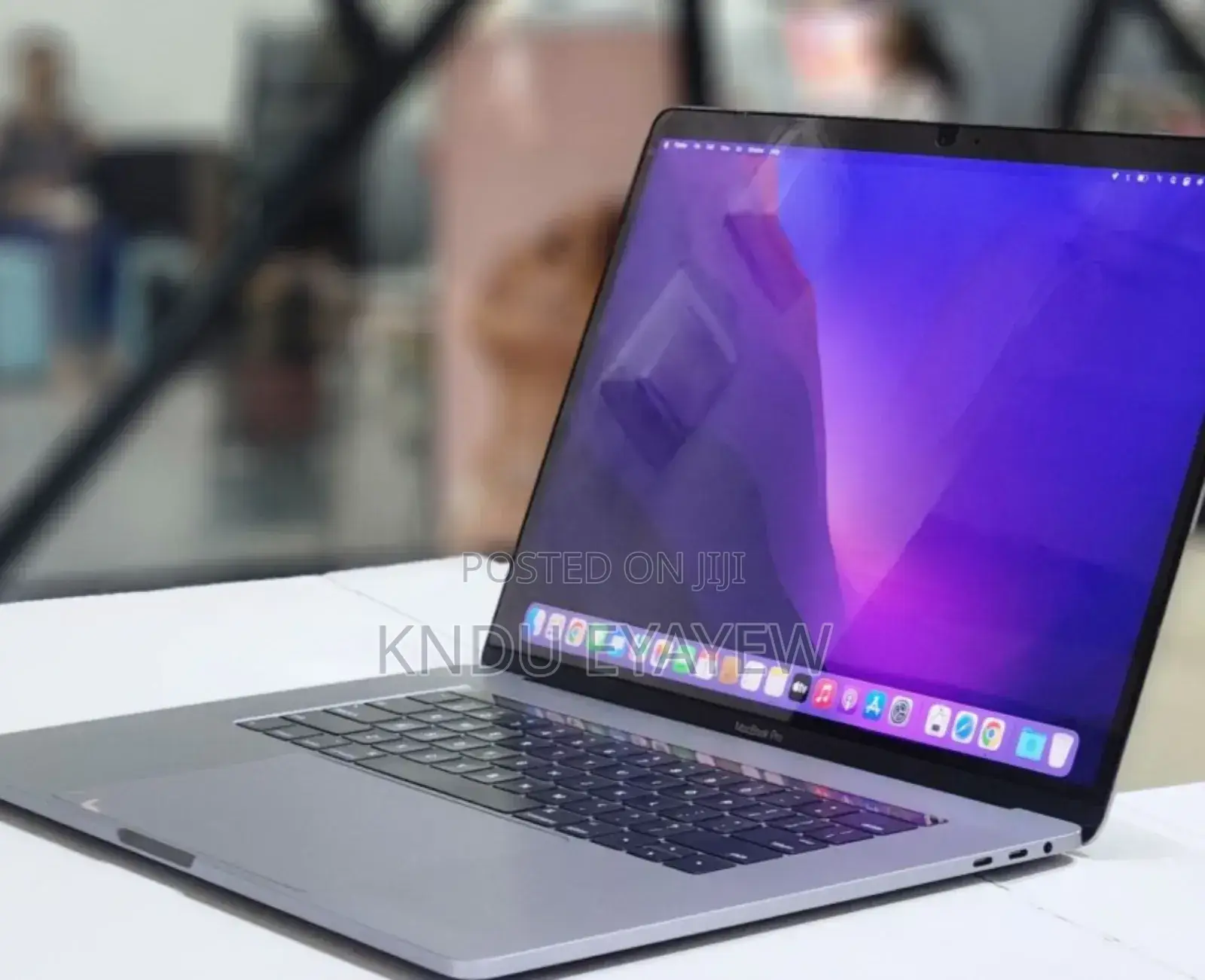 New Laptop Apple MacBook 16GB Intel Core I7 SSD 256GB