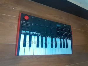 Akai MPK Mini Studio Keyboard