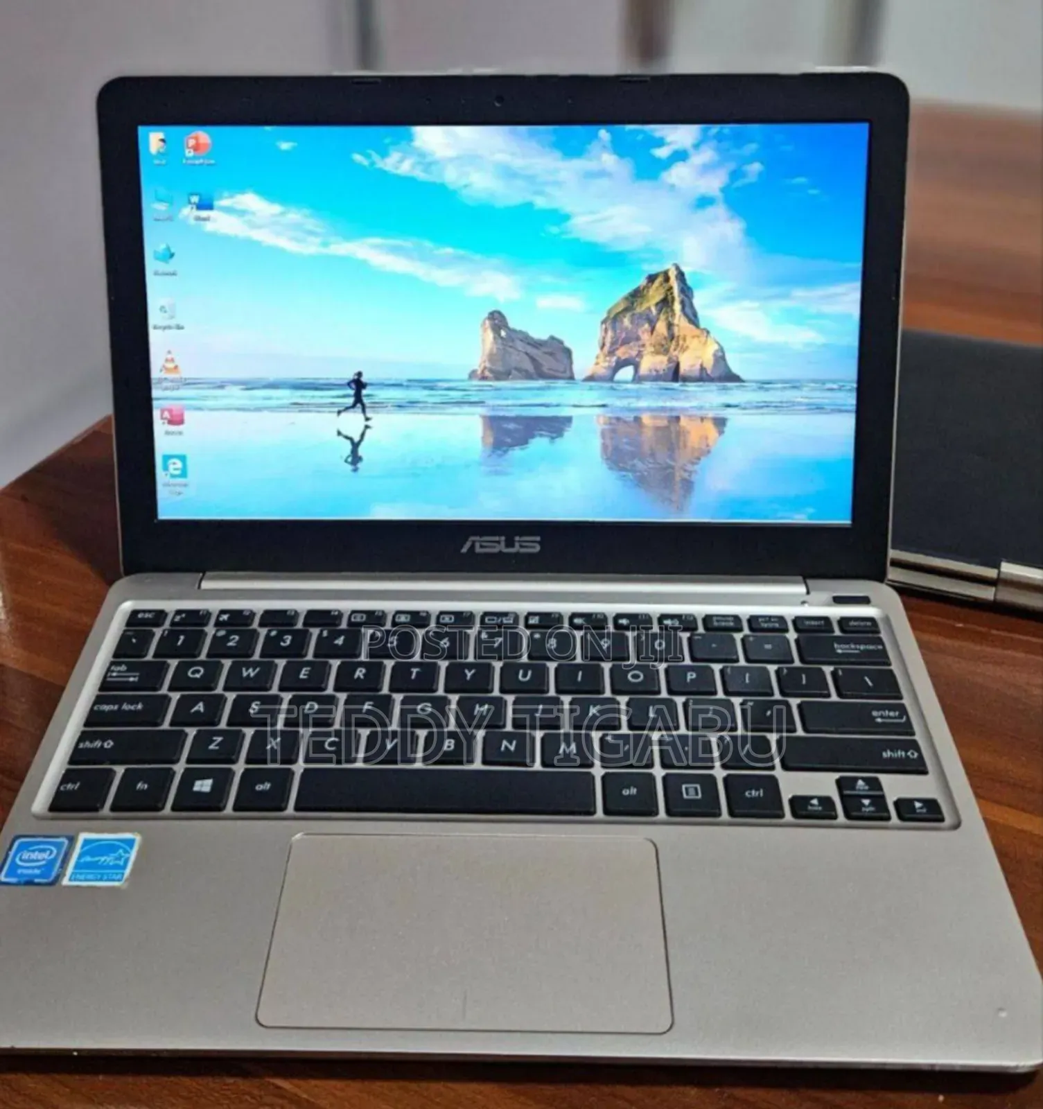 New Laptop Asus 2GB SSD 32GB