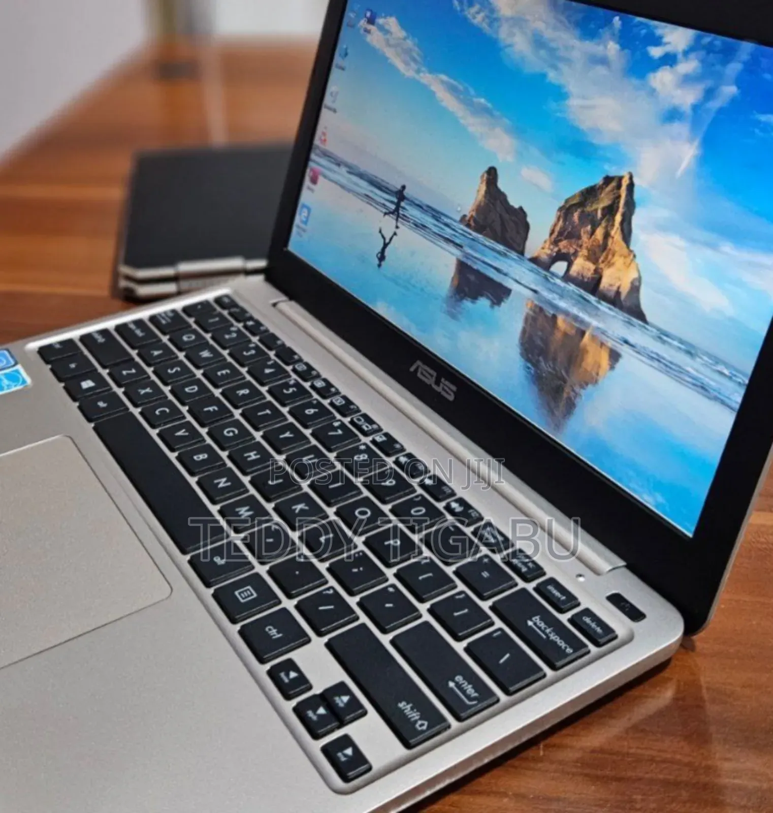 New Laptop Asus 2GB SSD 32GB