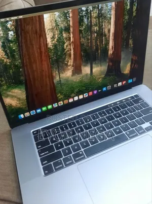Photo - New Laptop Apple MacBook Pro 2019 32GB Intel Core I9 SSD 512GB