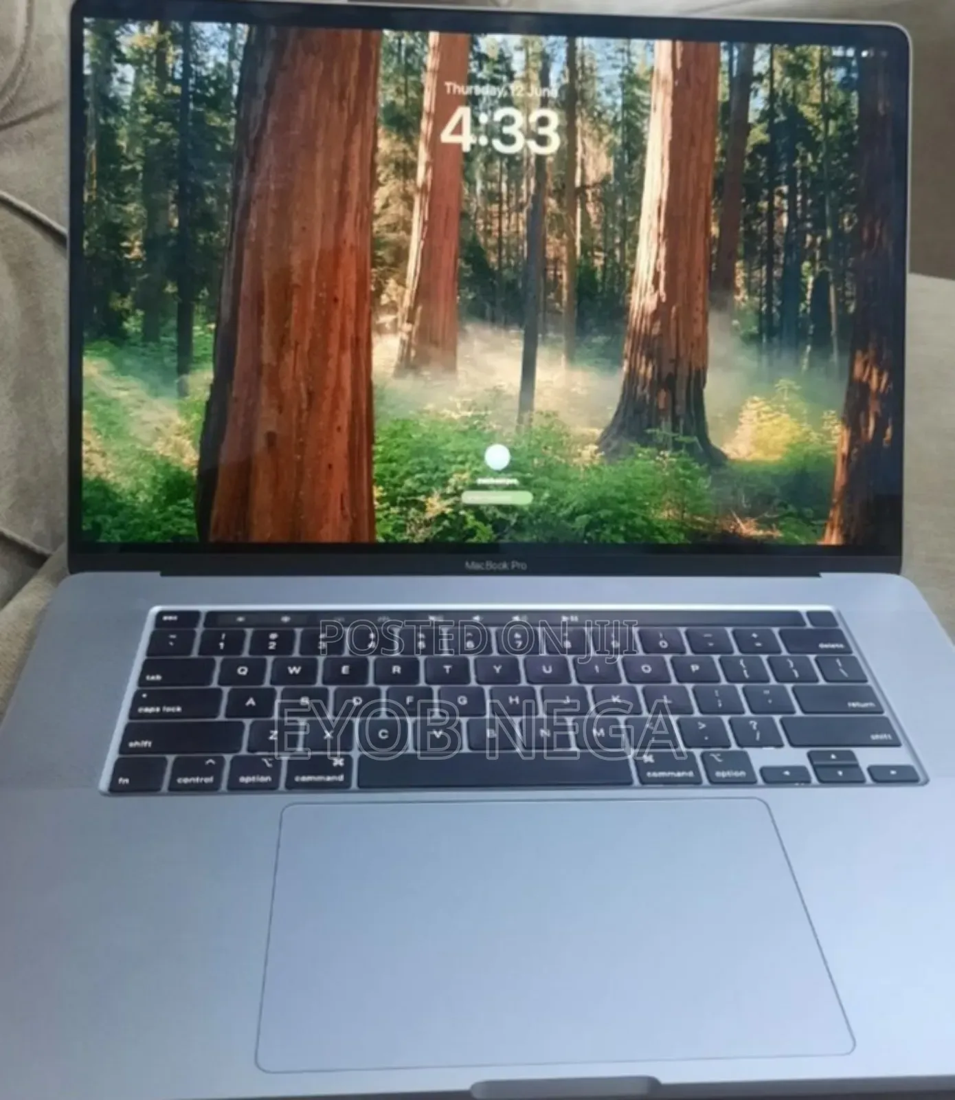 New Laptop Apple MacBook Pro 2019 32GB Intel Core I9 SSD 512GB