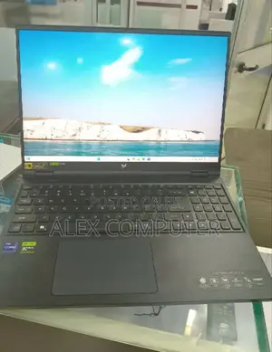 New Laptop Acer Predator Helios 16 16GB Intel Core I9 SSD 1T