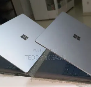 New Laptop Microsoft Surface 16GB Intel Core I7 SSD 512GB