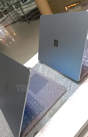 New Laptop Microsoft Surface 16GB Intel Core I7 SSD 512GB