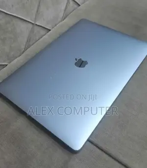 New Laptop Apple MacBook Pro 2019 32GB Intel Core I9 SSD 512GB