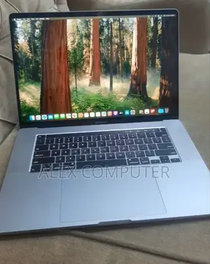 New Laptop Apple MacBook Pro 2019 32GB Intel Core I9 SSD 512GB