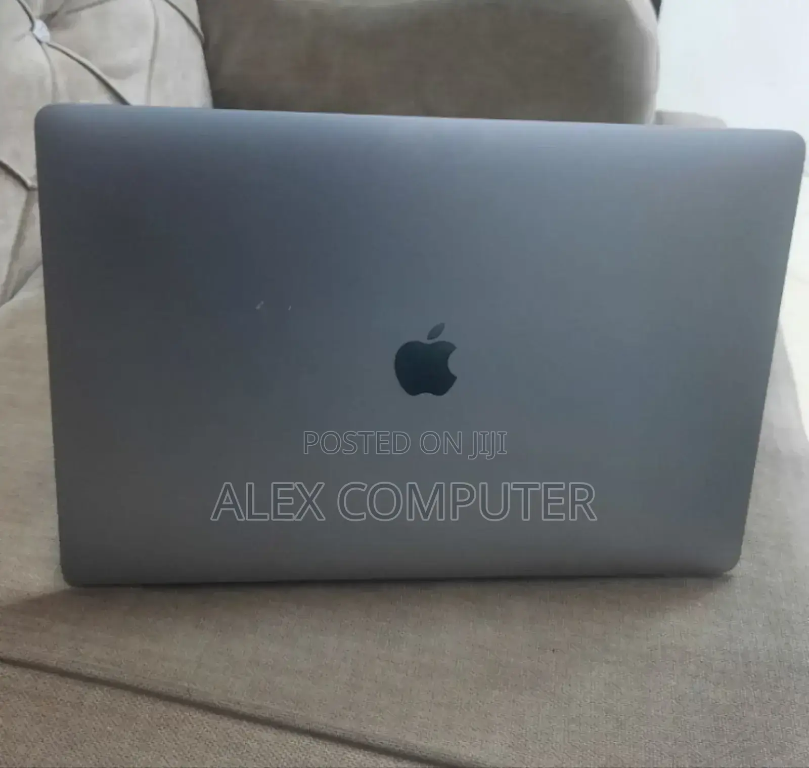 New Laptop Apple MacBook Pro 2019 32GB Intel Core I9 SSD 512GB
