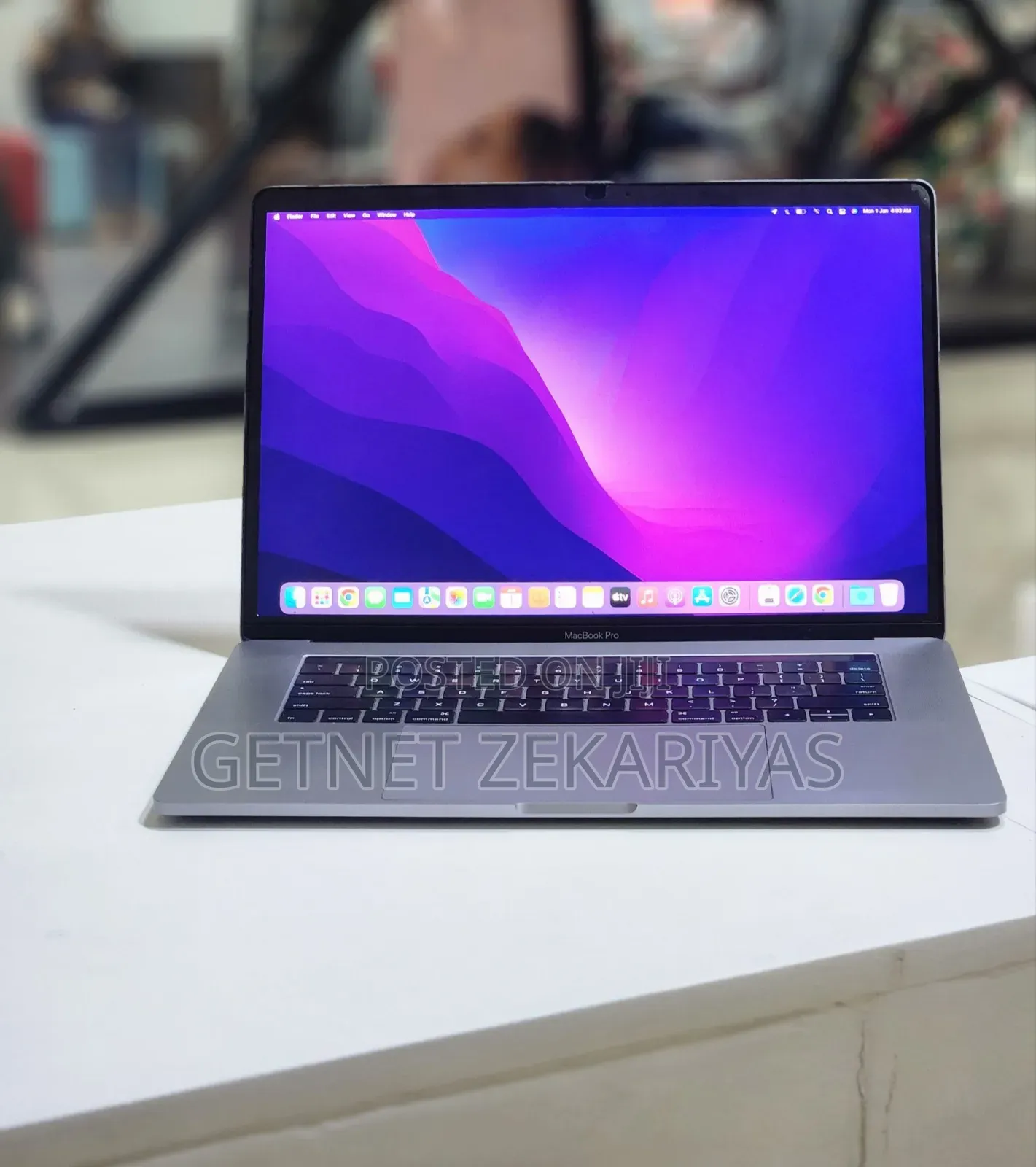 New Laptop Apple MacBook Pro 2016 16GB Intel Core I7 SSD 256GB