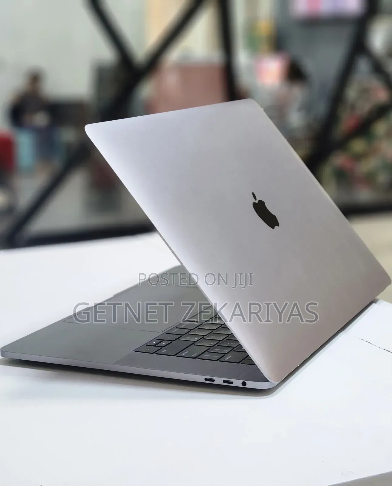 New Laptop Apple MacBook Pro 2016 16GB Intel Core I7 SSD 256GB