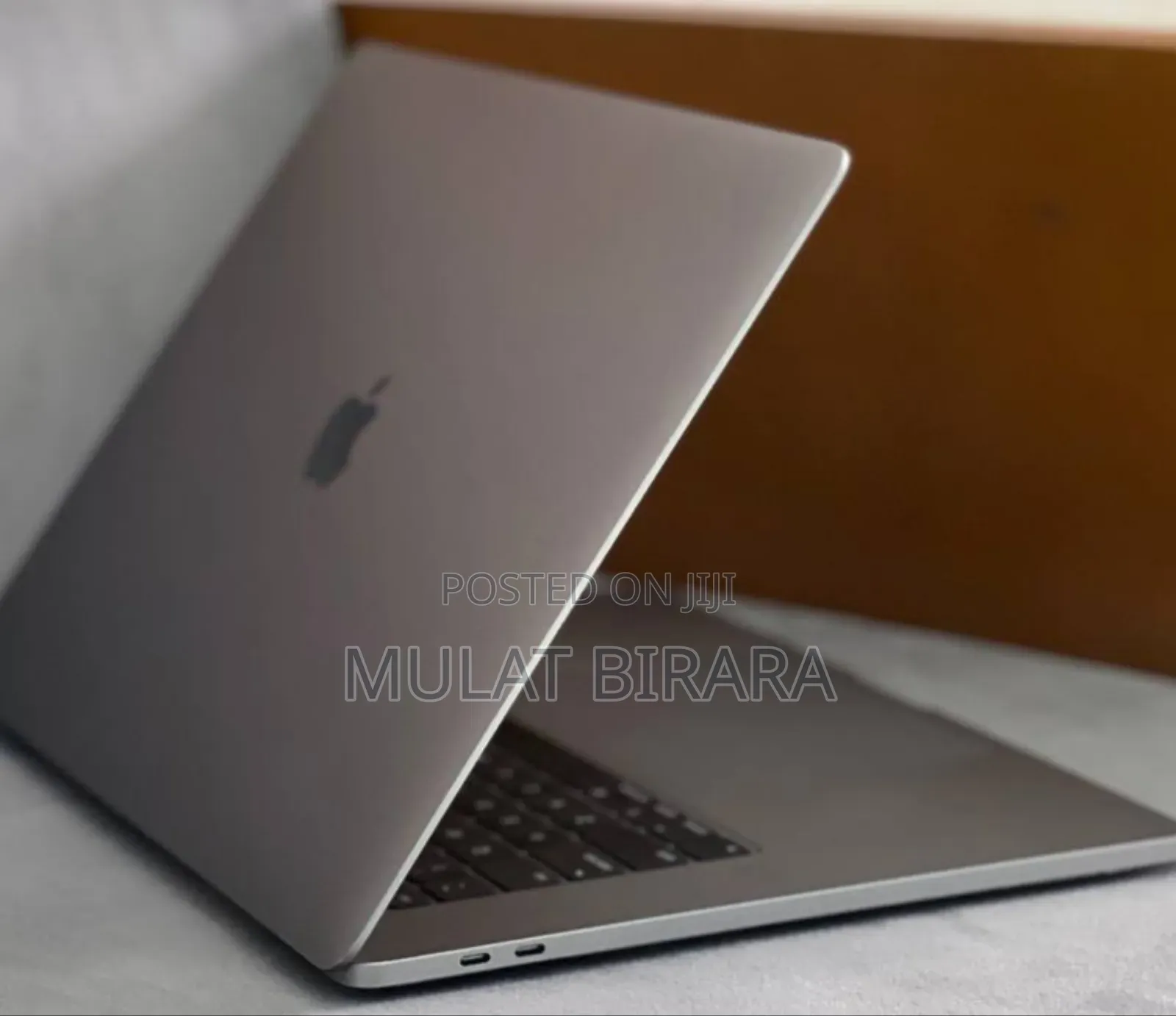 New Laptop Apple MacBook Pro 2019 16GB Intel Core I7 SSD 512GB