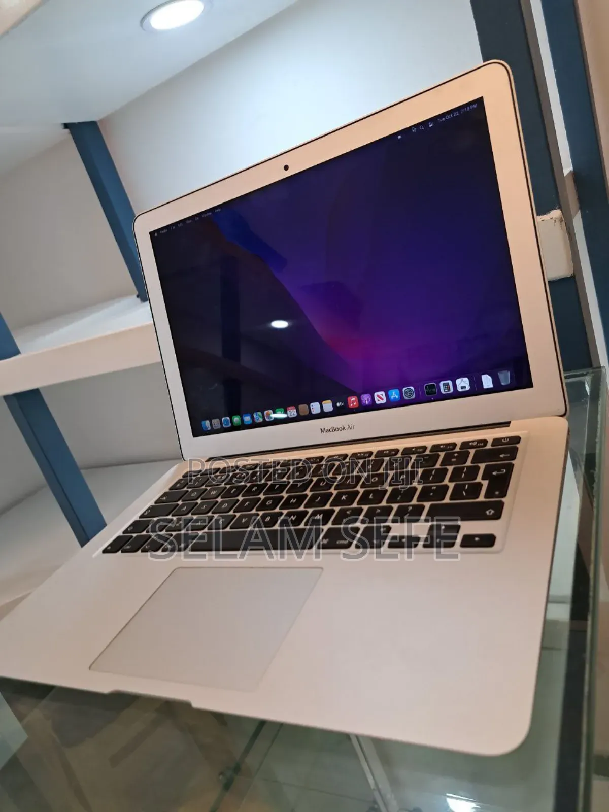 New Laptop Apple MacBook Air 2017 8GB Intel Core I5 SSD 256GB
