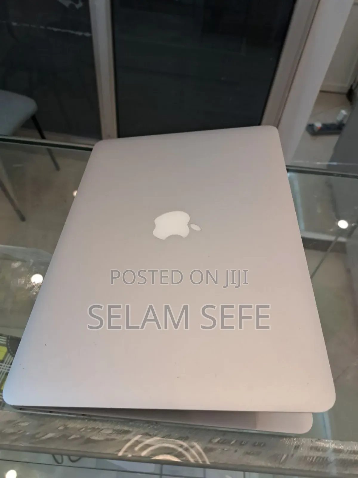 New Laptop Apple MacBook Air 2017 8GB Intel Core I5 SSD 256GB