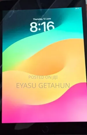 Photo - New Apple iPad (2025) 256 GB Silver