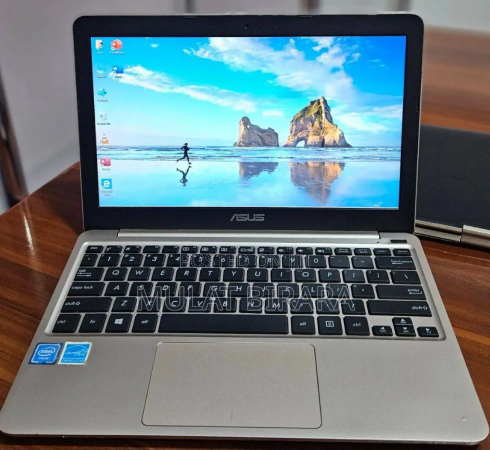 New Laptop Asus Lamborghini Eee PCVX6S 2GB Intel Atom SSD 32GB