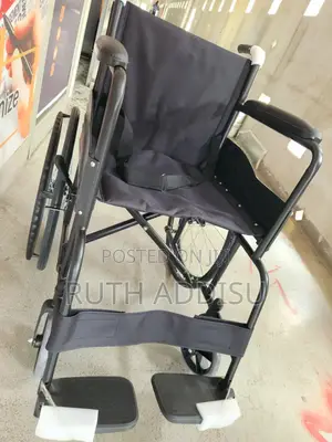 Foldable Lightweight Wheelchair for Elderly and Patients
