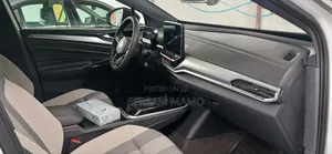 Volkswagen ID.4 2022 White