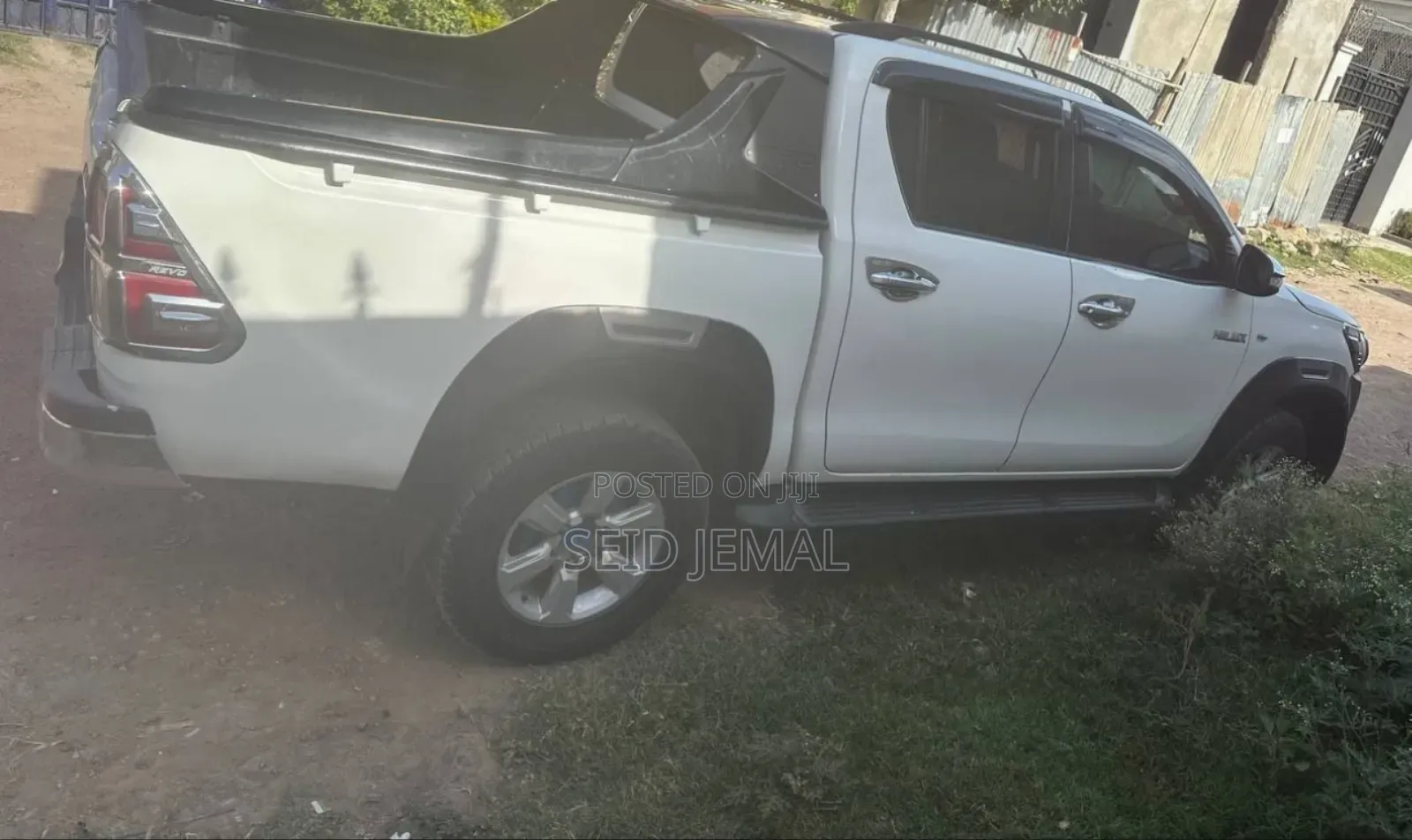 Toyota Hilux 2016 White