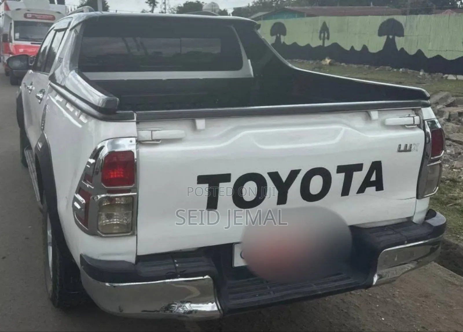 Toyota Hilux 2016 White