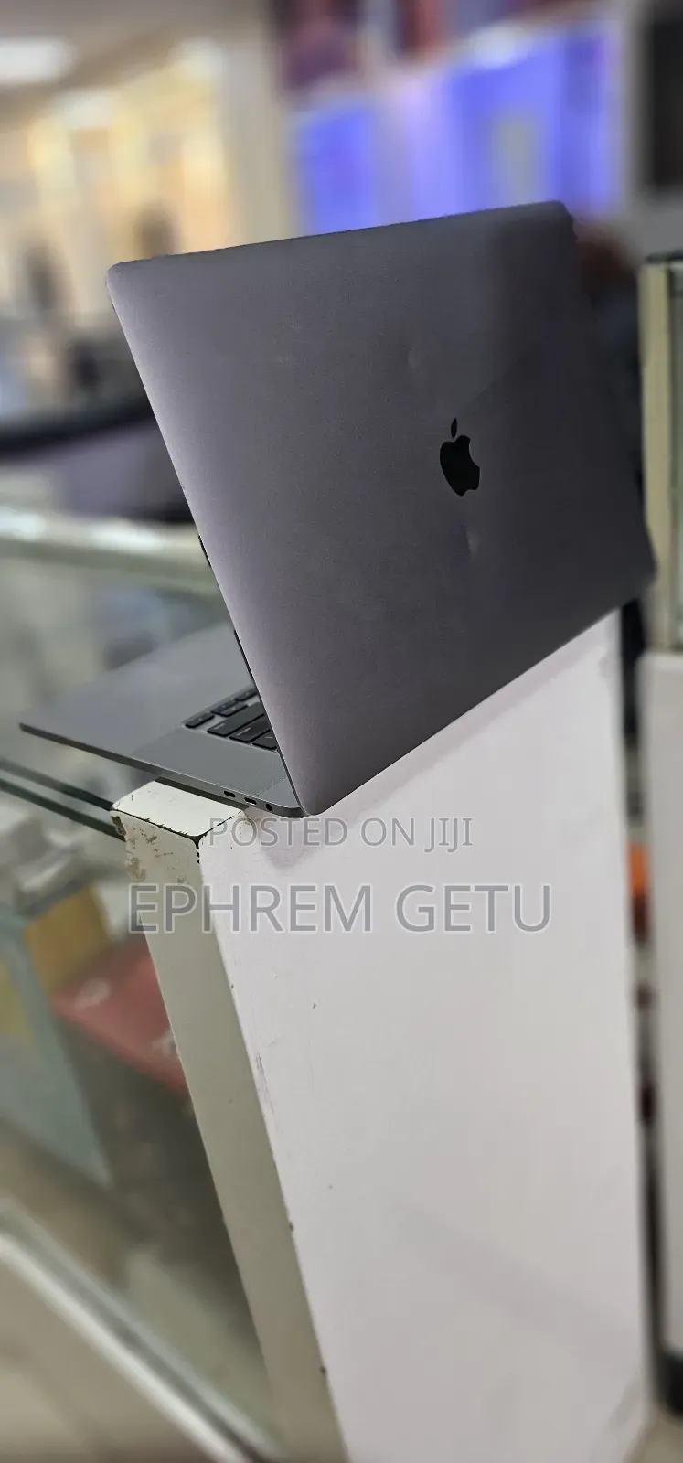 New Laptop Apple MacBook Pro 2019 16GB Intel Core I7 SSD 512GB