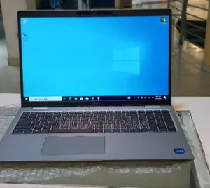 Photo - New Laptop Dell Latitude 5540 16GB Intel Core I7 SSD 512GB