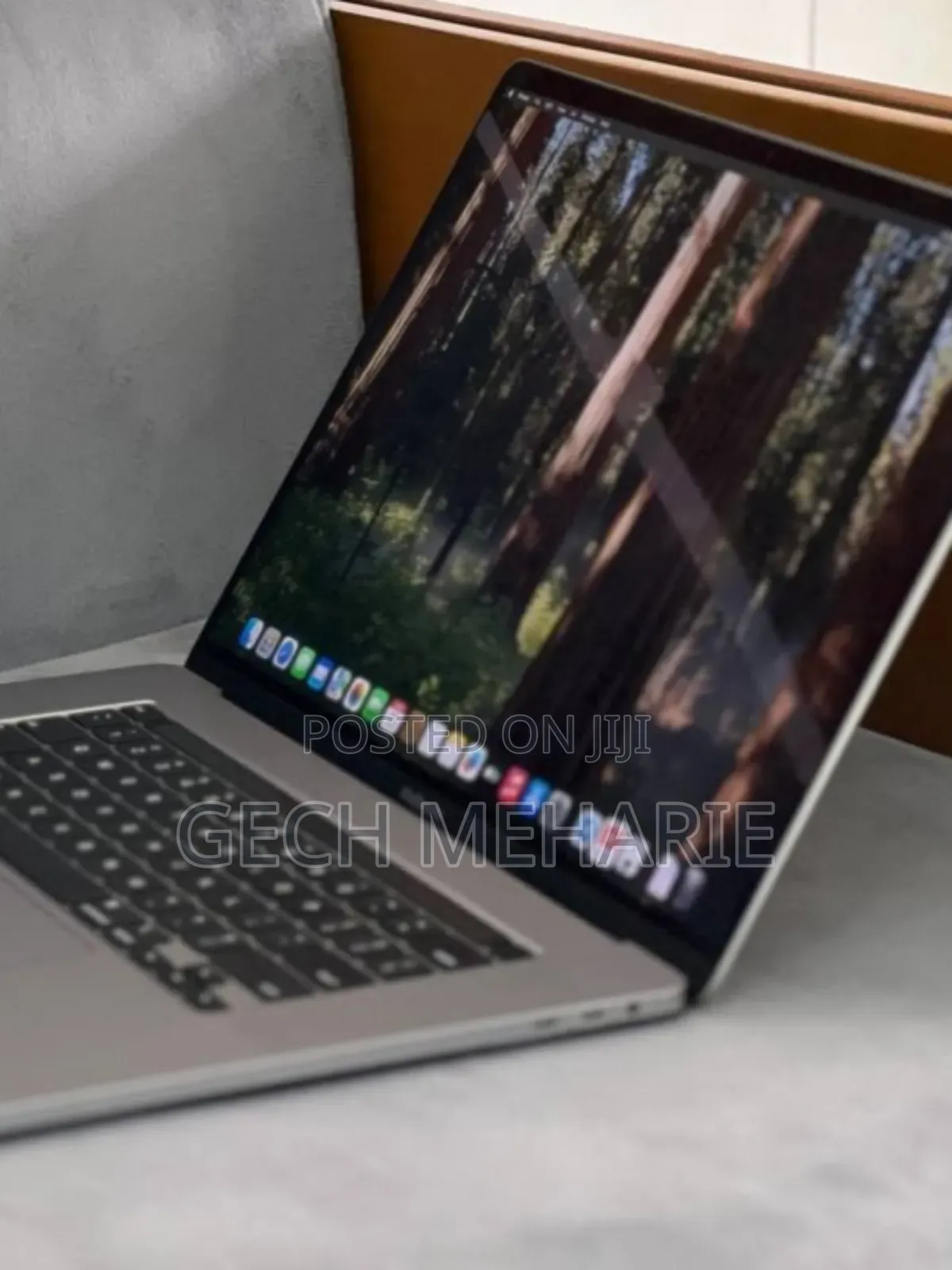 New Laptop Apple MacBook Pro 2019 16GB Intel Core I7 SSD 512GB