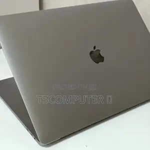 Photo - New Laptop Apple MacBook Pro 2017 16GB Intel Core I7 SSD 512GB