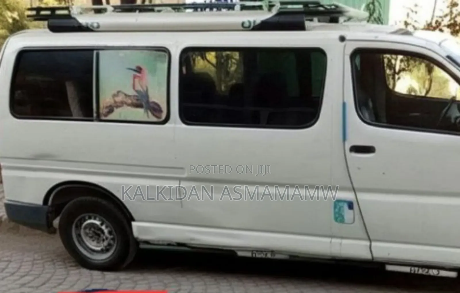 Toyota HiAce 2000 White